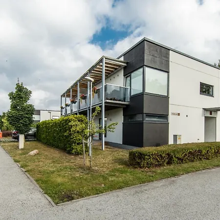 Padriku With A Balcony,near To Central,self Check In 24 7,free Parking