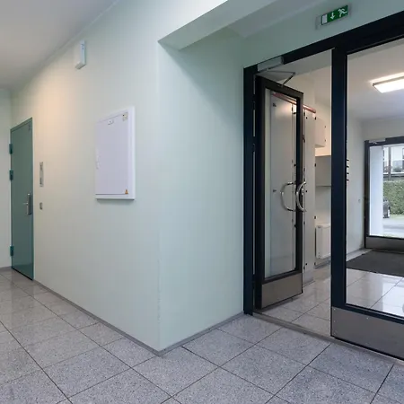 Padriku With A Balcony,near To Central,self Check In 24 7,free Parking Appartement *