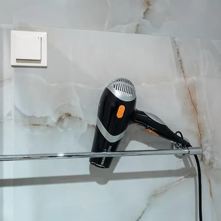 Padriku With A Balcony,near To Central,self Check In 24 7,free Parking * تالين