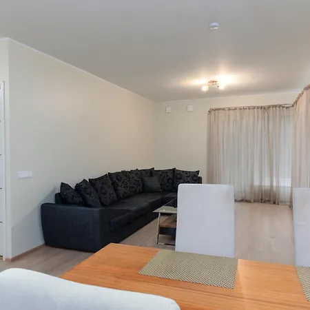 Padriku With A Balcony,near To Central,self Check In 24 7,free Parking شقة *