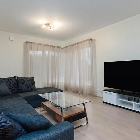 Padriku With A Balcony,near To Central,self Check In 24 7,free Parking *