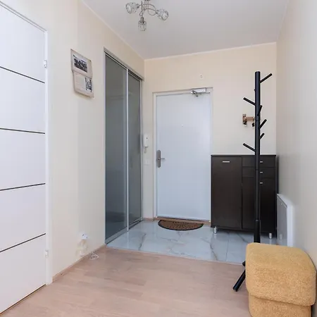 Padriku With A Balcony,near To Central,self Check In 24 7,free Parking Apartment Tallinn