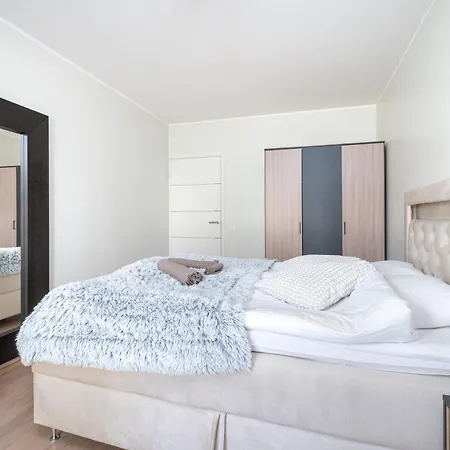 Апартаменты Padriku With A Balcony,near To Central,self Check In 24 7,free Parking *