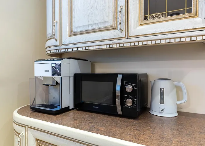 Padriku With A Balcony,near To Central,self Check In 24 7,free Parking