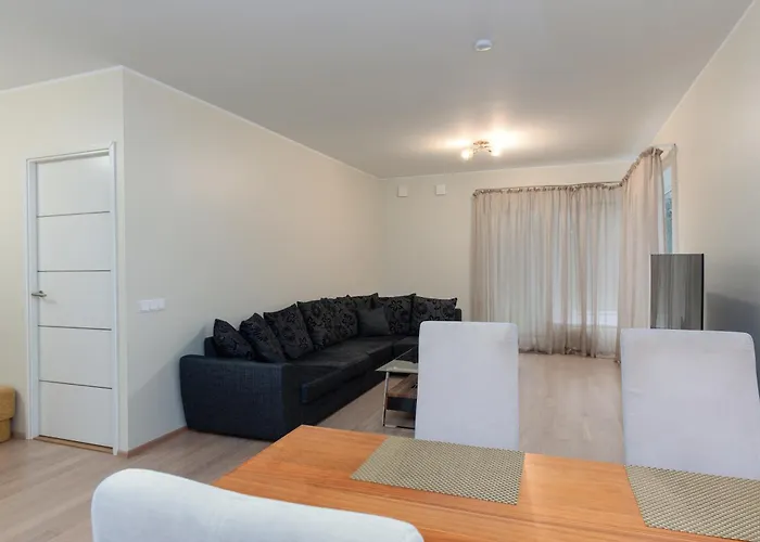 Padriku With A Balcony,near To Central,self Check In 24 7,free Parking Apartament *